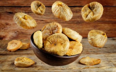 How many dried figs should we eat a day?
