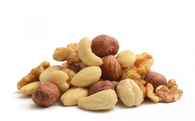 Losing weight by consuming nuts and introducing low-calorie nuts